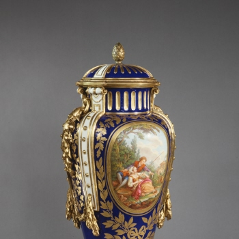 Vase 'à bandes' of the first size