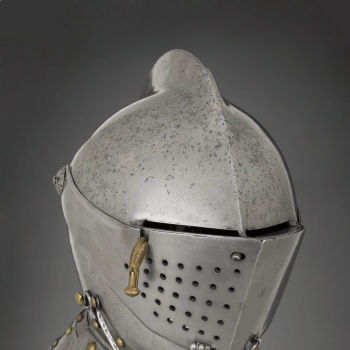 Close-helmet