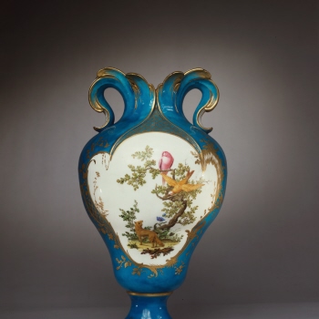 Vase 'à oreilles', of the first size