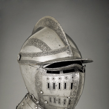 Close-helmet with falling buffe and lining
