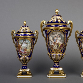 Vase 'E de 1780' of the first size and vases 'E de 1780' of the second size