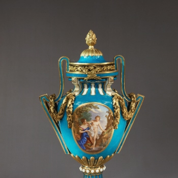 Probably vase 'à bâtons rompus' of the first size