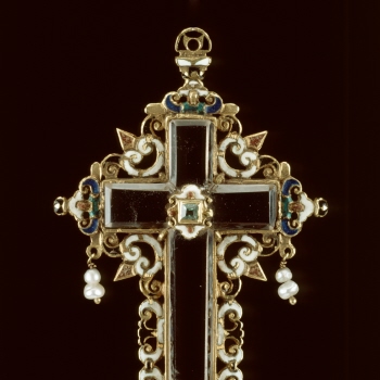 Pectoral cross