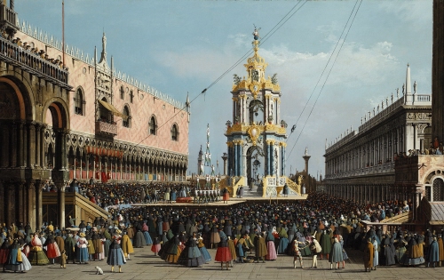 Venice: the Giovedi Grasso Festival in the Piazzetta